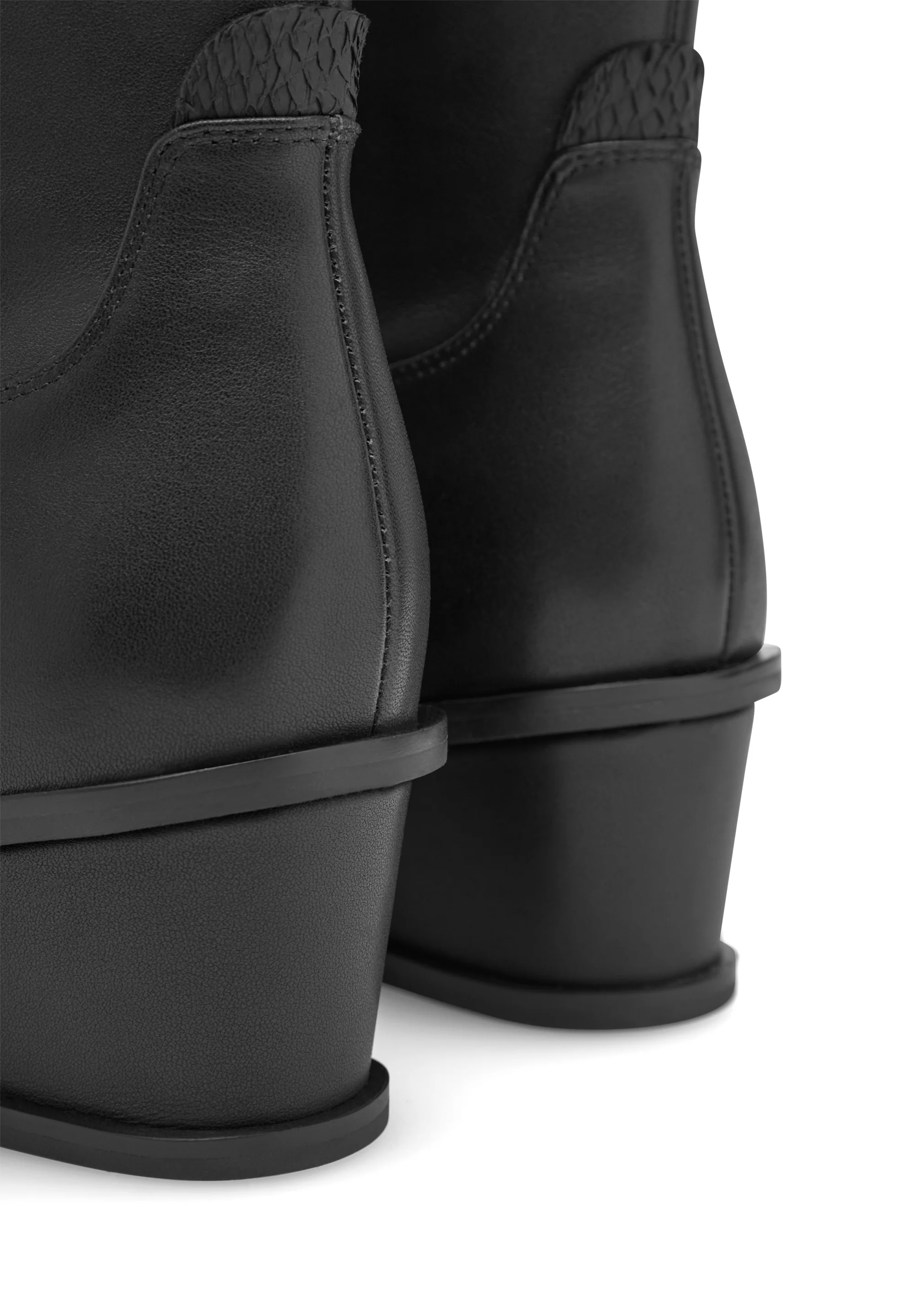 Ann - Black - Image 4