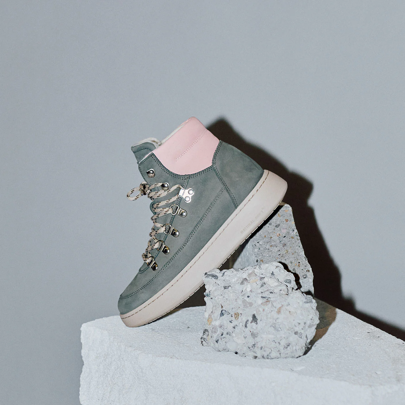 Iris Nubuck - Green/Rose - Image 2