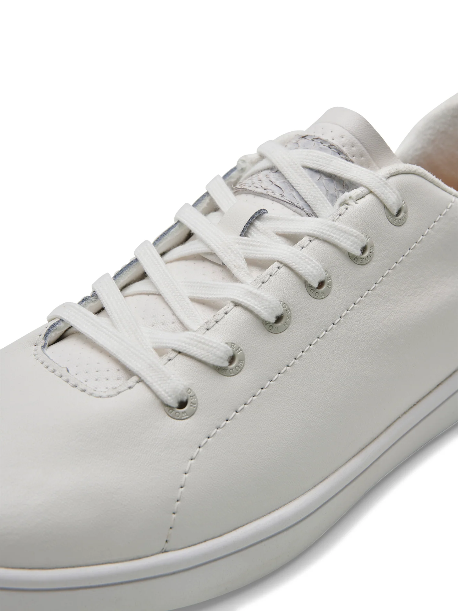 Jane Leather III - Blanc de Blanc - Image 8