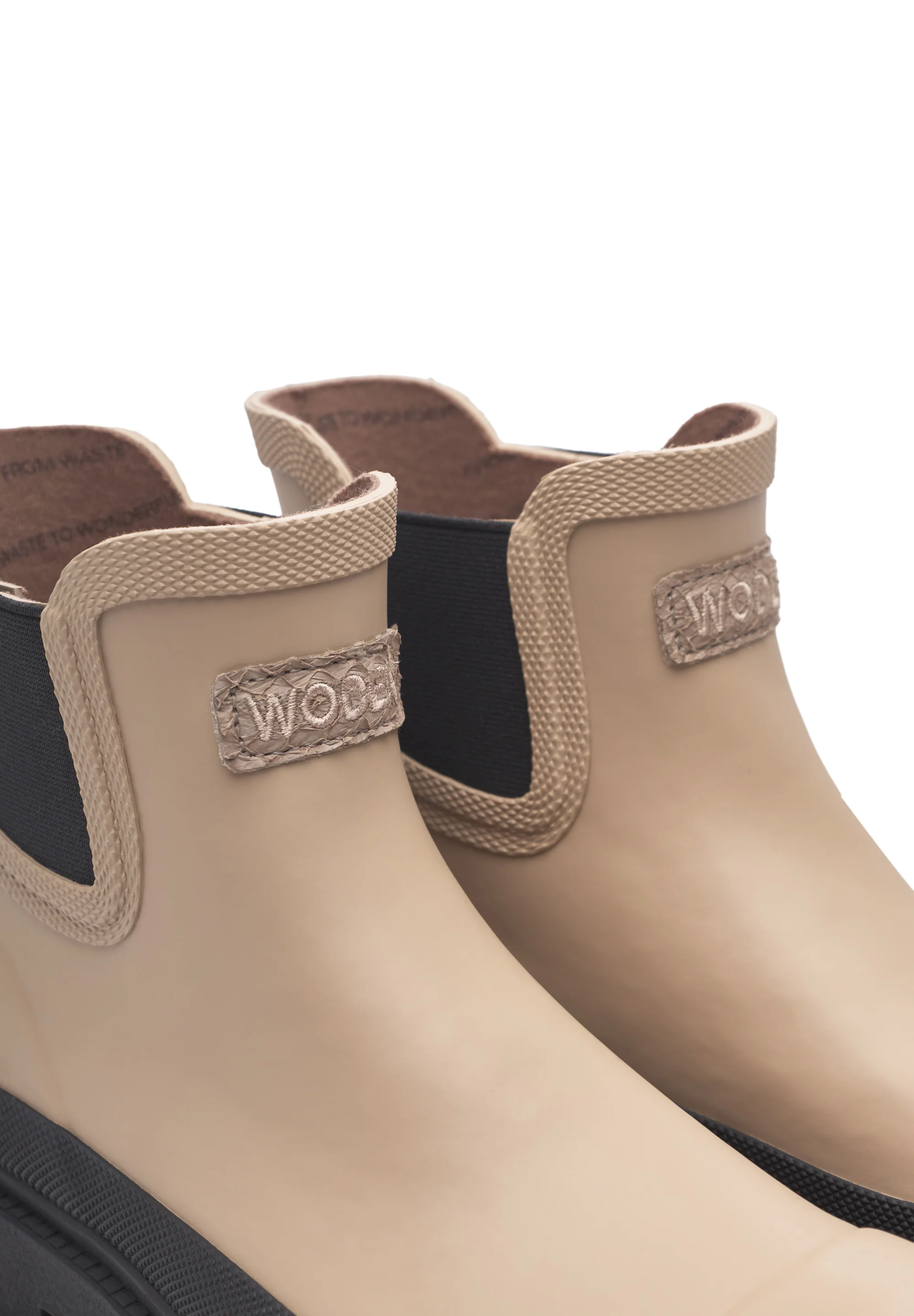 Liv Waterproof - Coffee Cream - Image 4