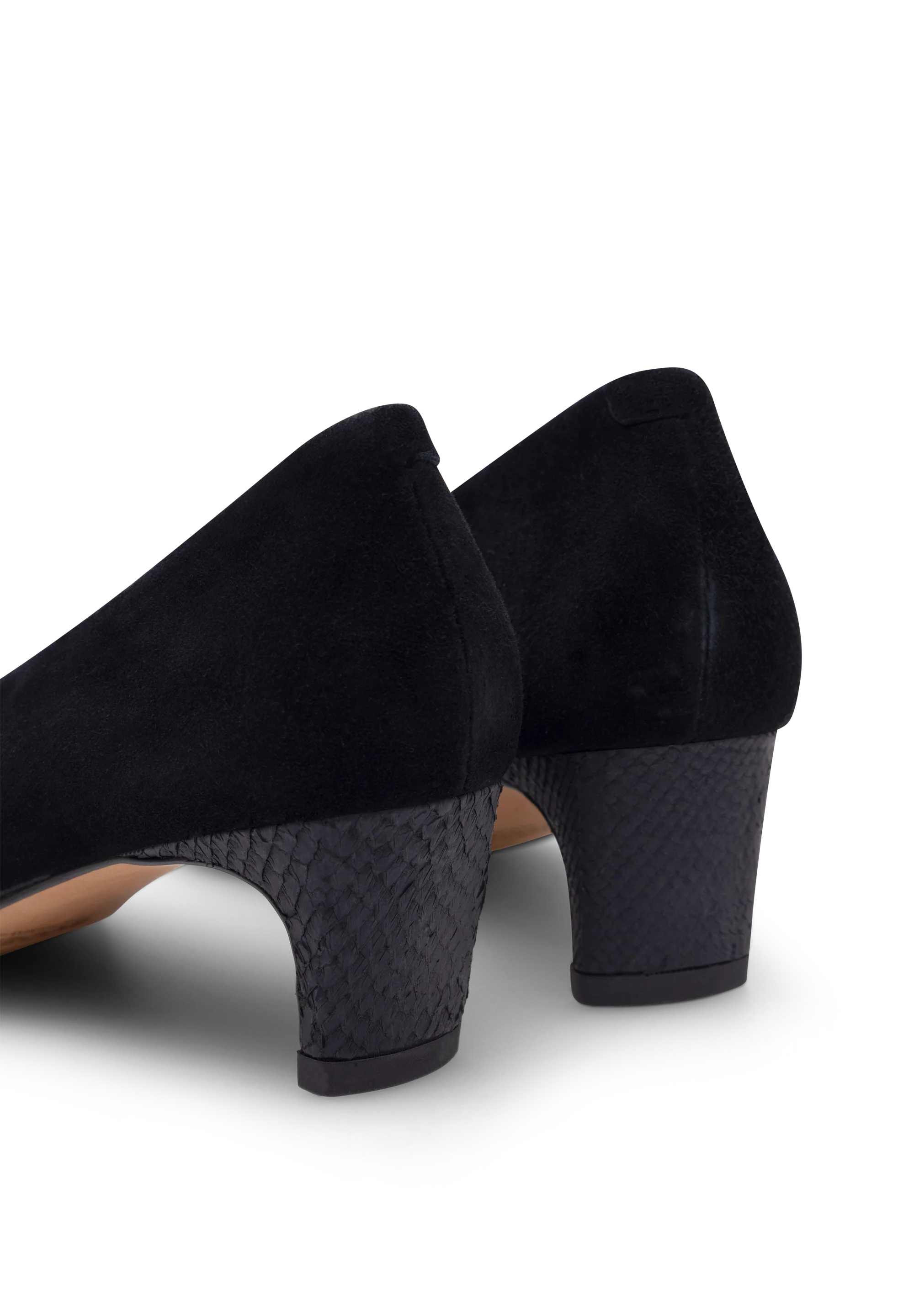 Mie S - Black - Image 4