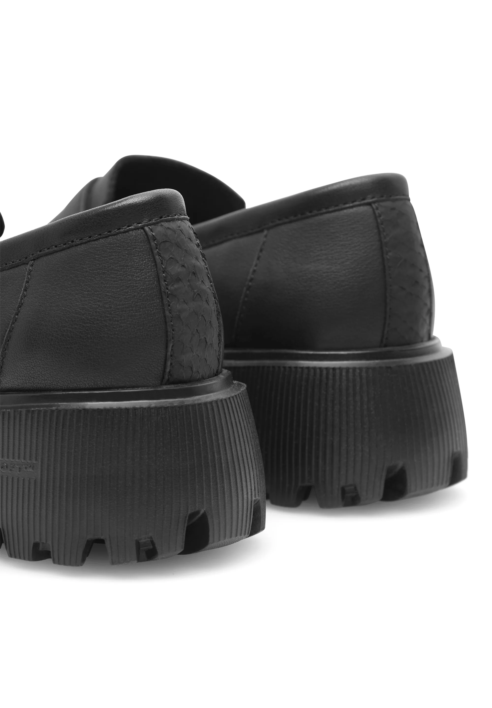 Posey L - Black - Image 4