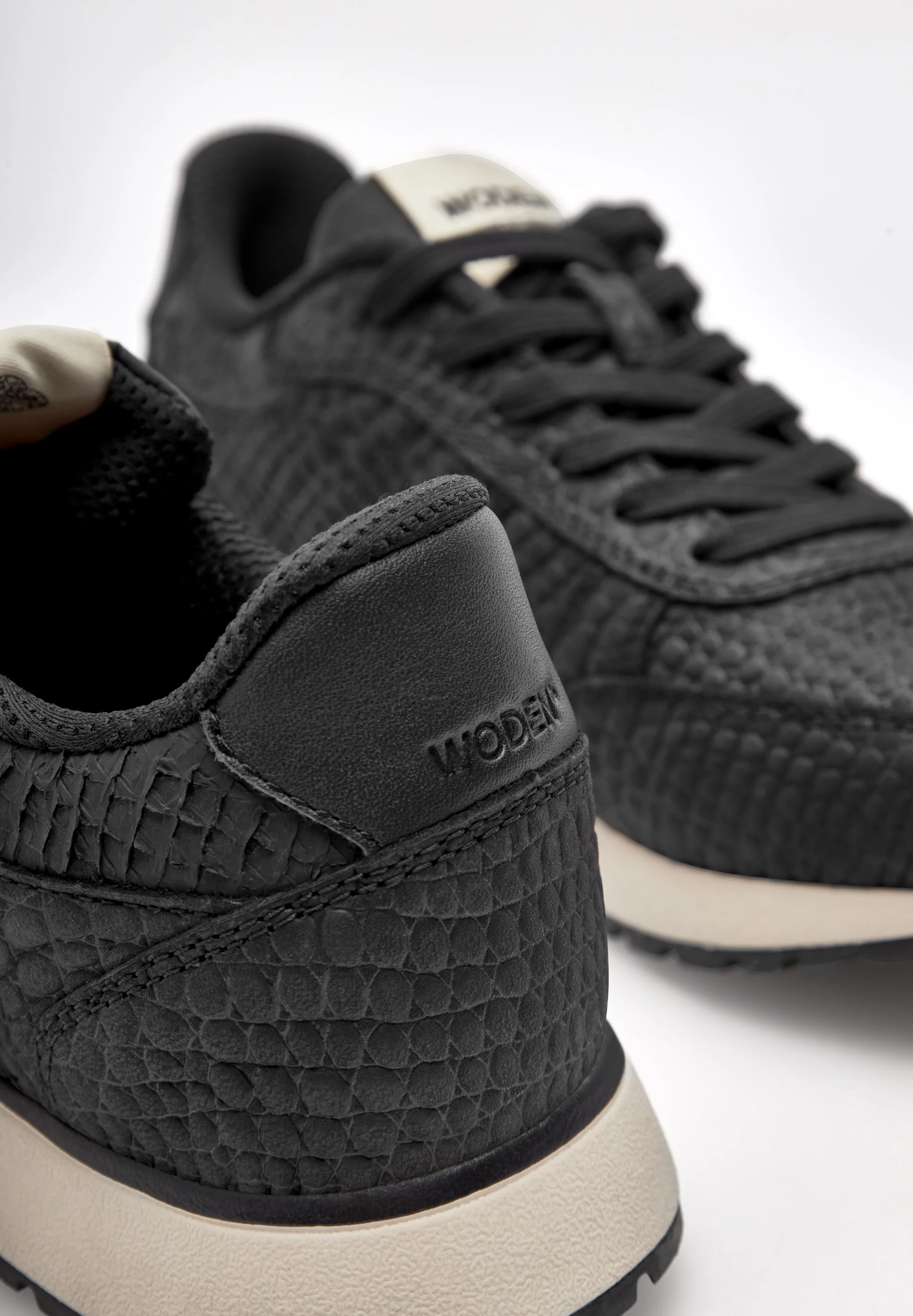 Ronja Croco - Black - Image 4