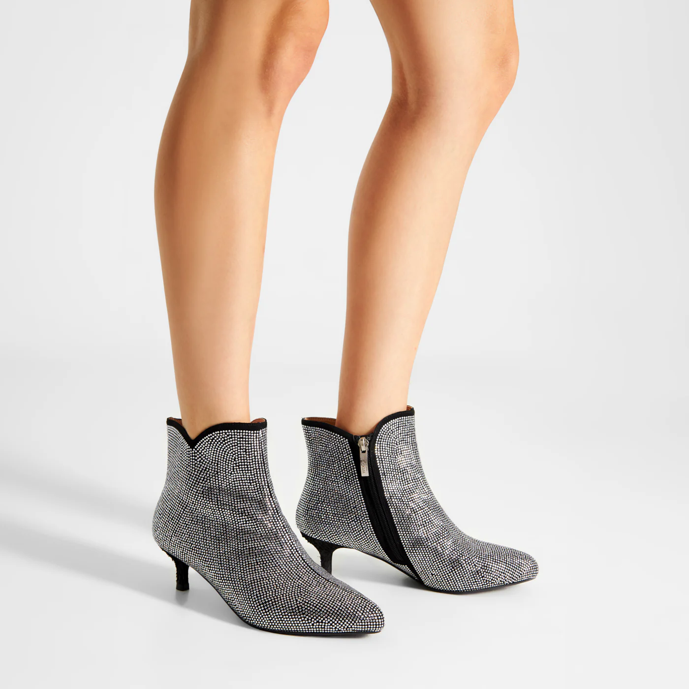 Saga Zip Crystal - Black - Image 5
