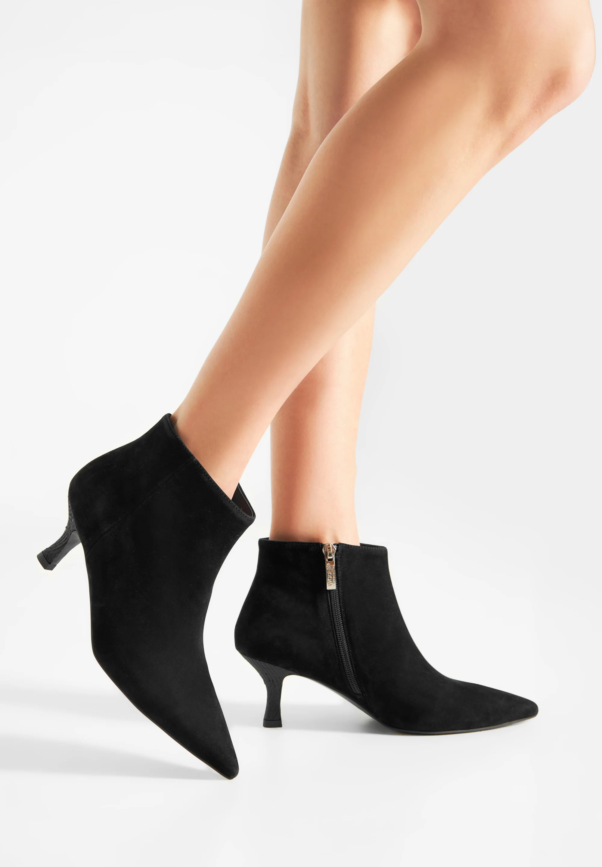 Vera S - Black - Image 5