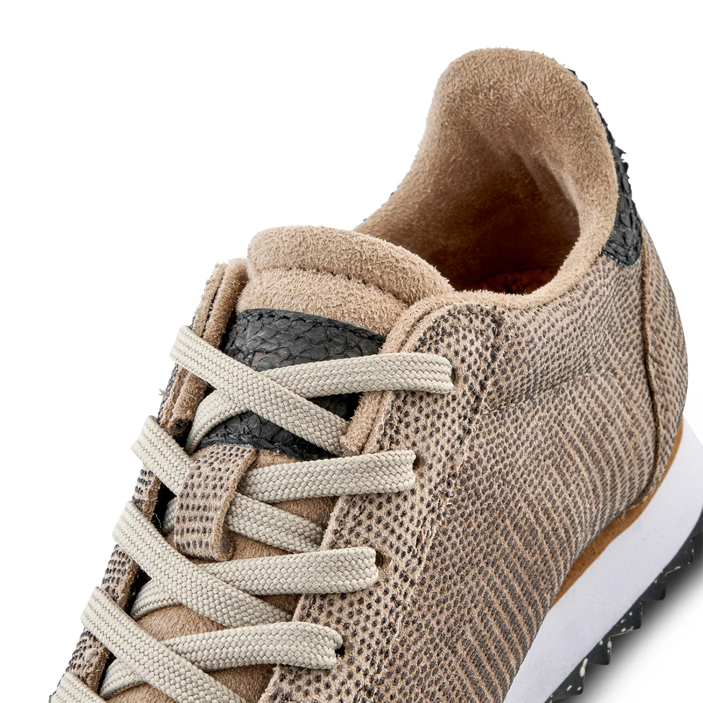 Ydun Pearl II - Silver Mink - Image 8